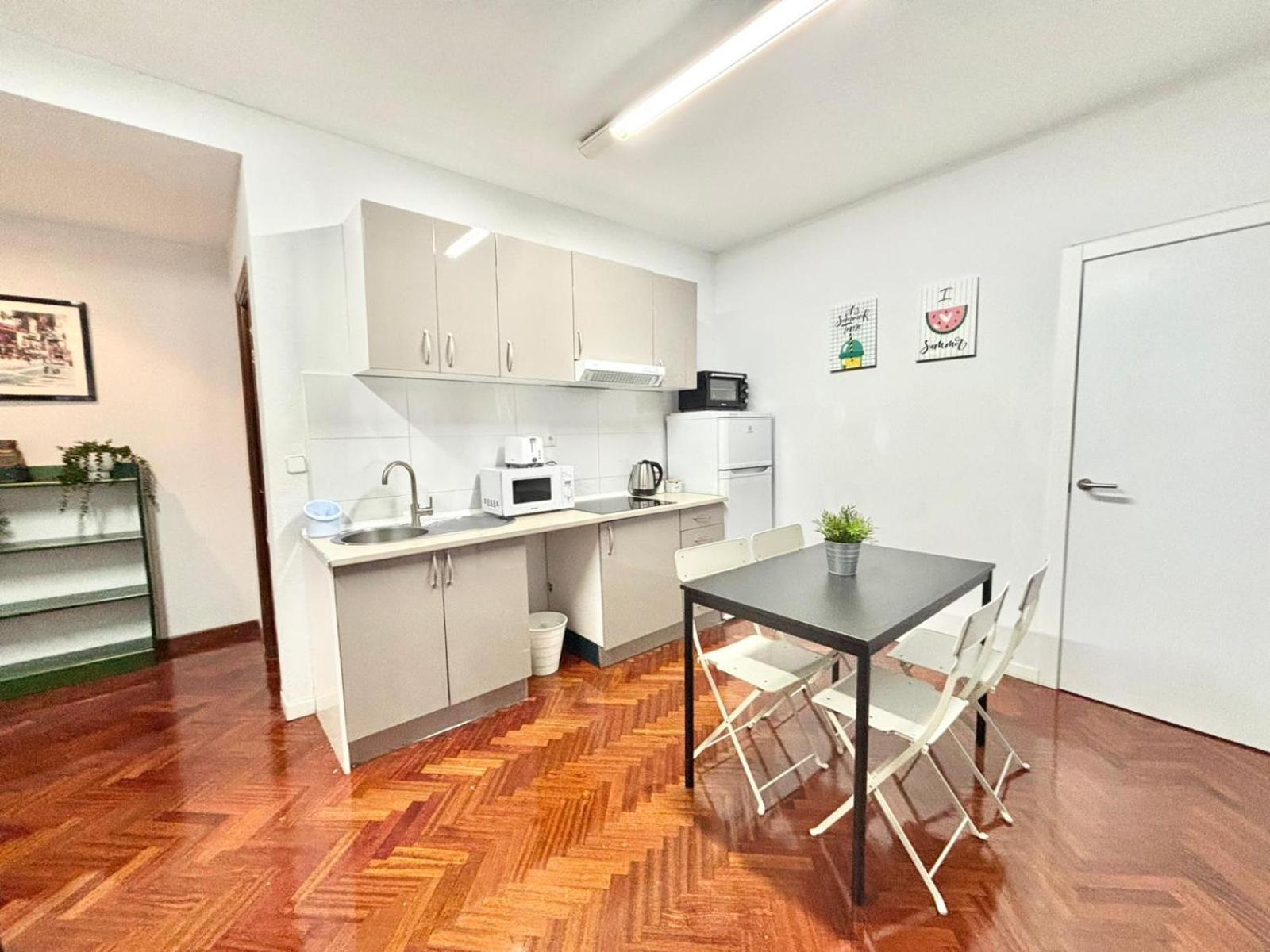 Centro Atocha Mendez Alvaro マドリード エクステリア 写真
