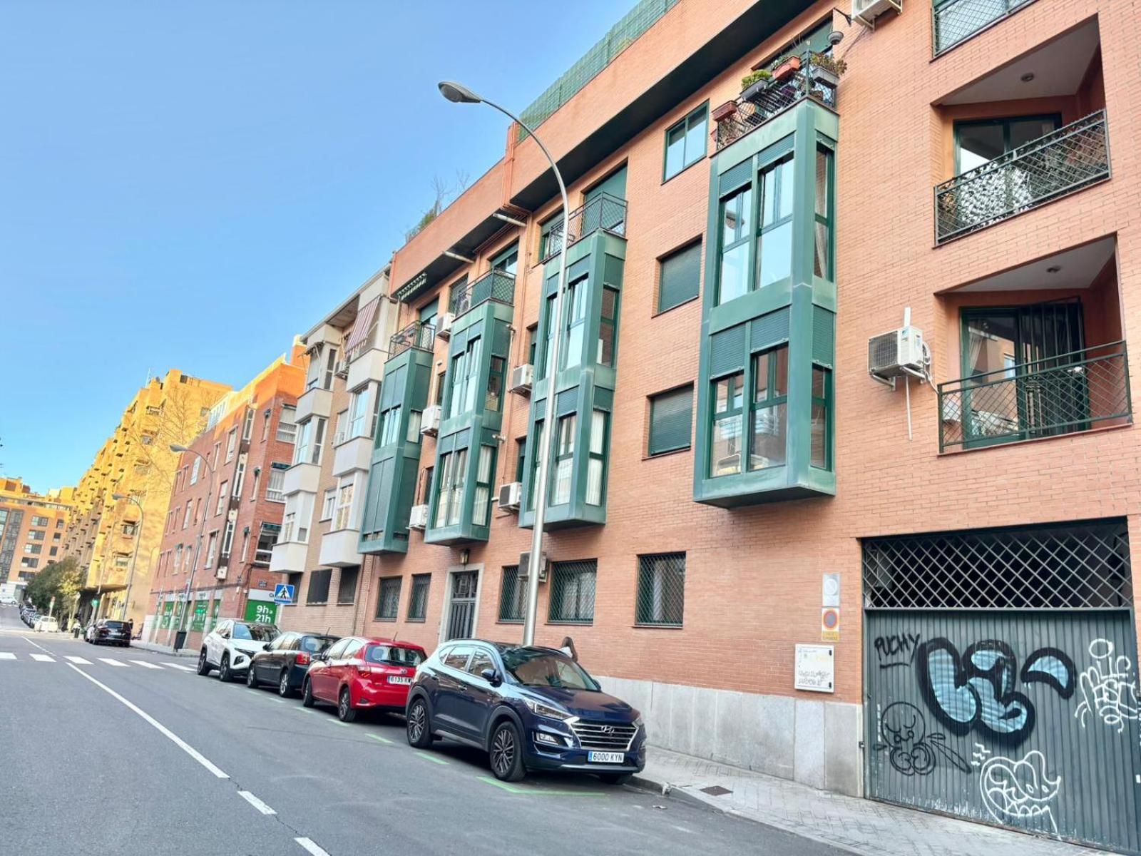 Centro Atocha Mendez Alvaro マドリード エクステリア 写真